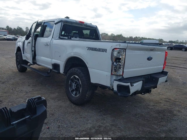 Ford F-250 Lariat