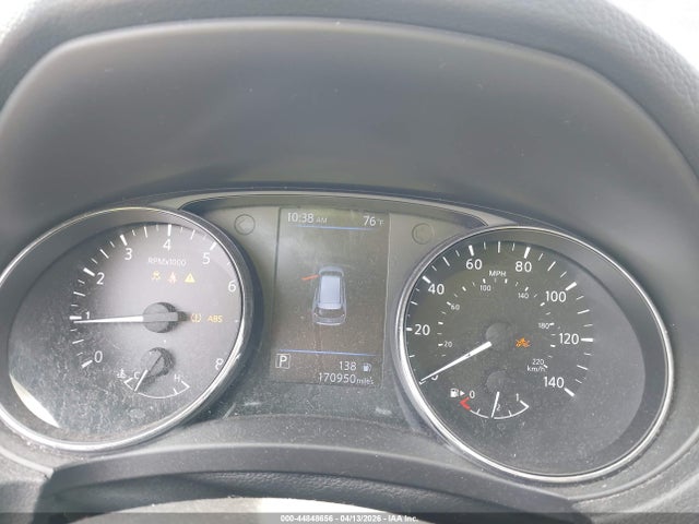 Nissan Rogue S