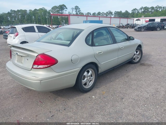 Ford Taurus Se