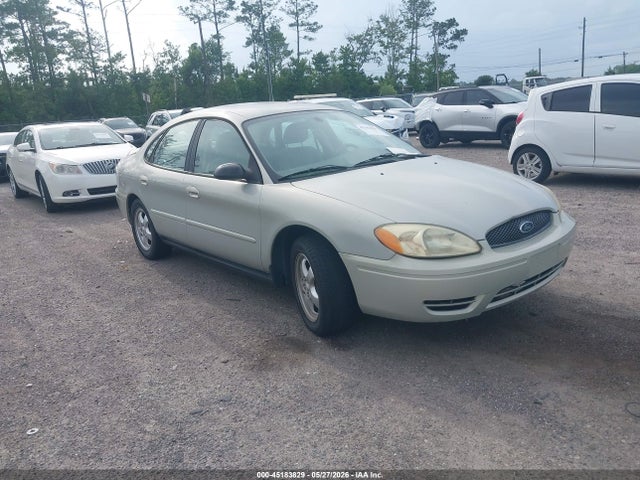 Salvage Ford Taurus Image