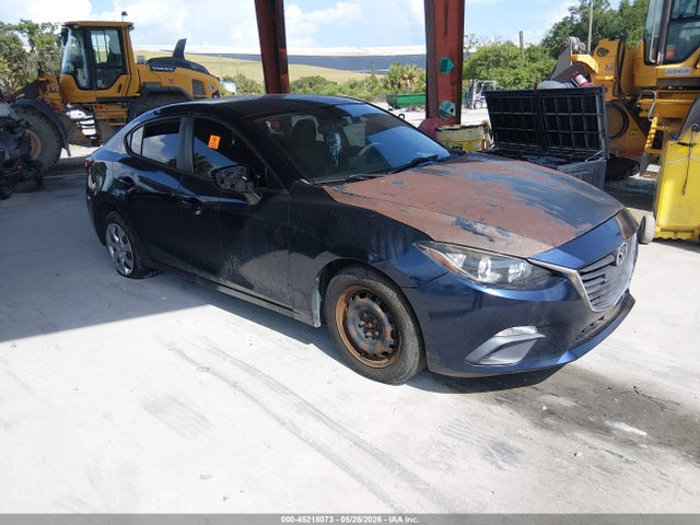 Salvage Mazda Mazda3 Image