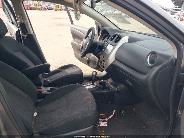 Nissan Versa 1.6 Sv