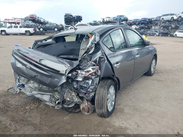 Nissan Versa 1.6 Sv