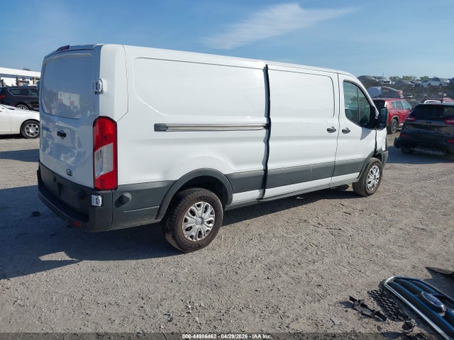 Ford E-transit-350