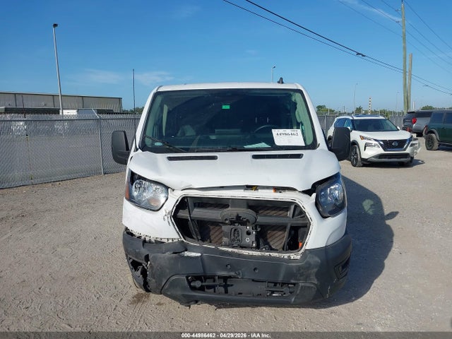 Ford E-transit-350