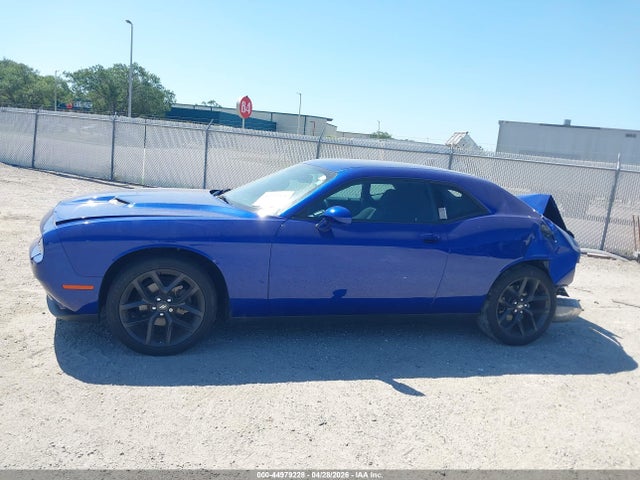 Dodge Challenger Sxt