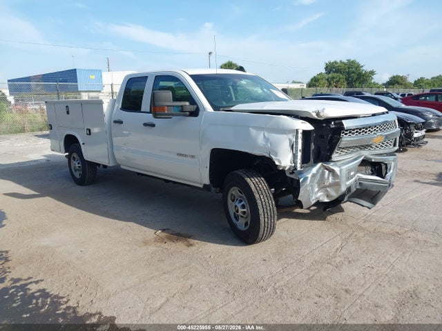 Salvage Chevrolet Silverado 2500 Image