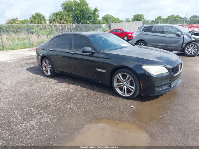 Salvage BMW 7 Series Image