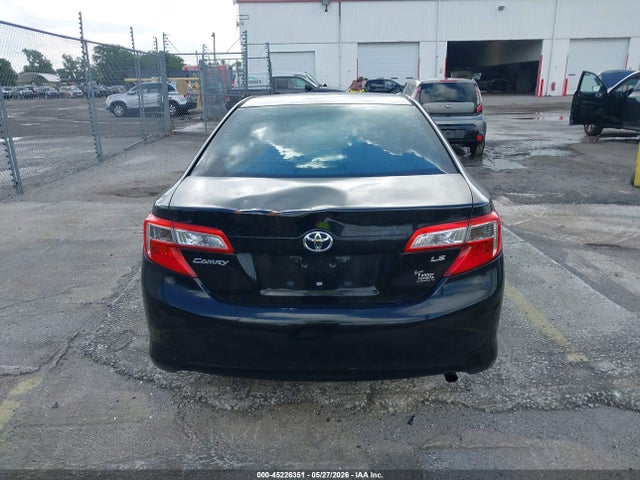 Toyota Camry Le