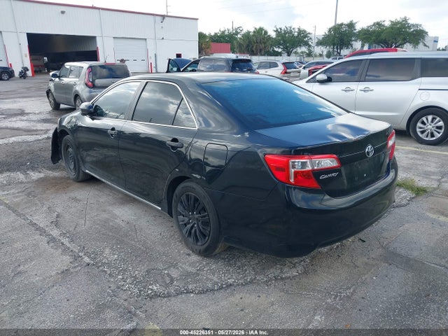 Toyota Camry Le