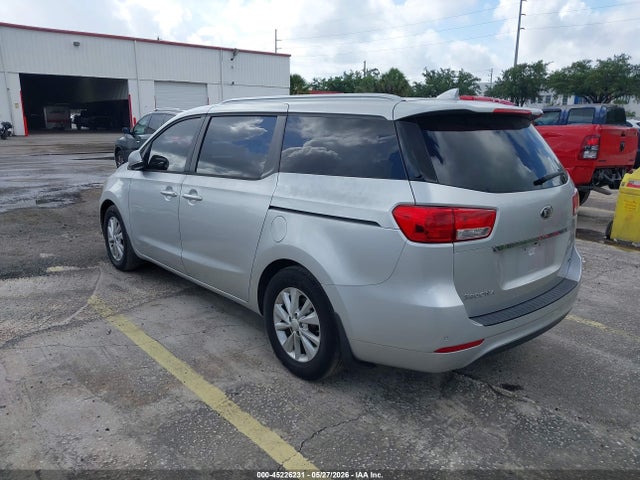 Kia Sedona Lx