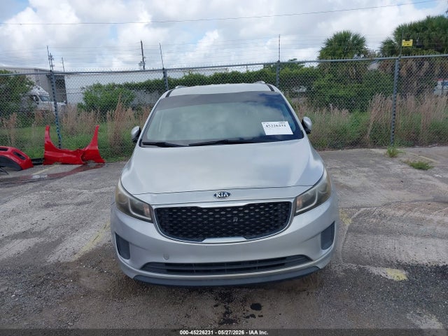 Kia Sedona Lx
