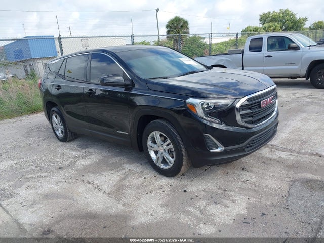 Salvage GMC Terrain Image