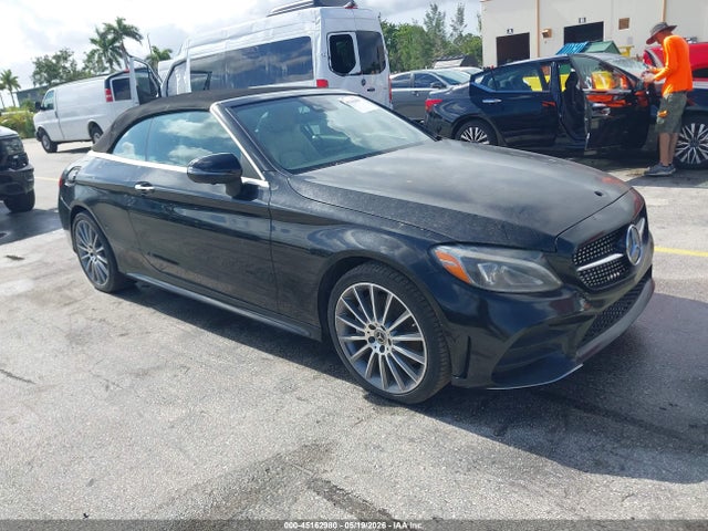 Salvage Mercedes-Benz C-Class Image