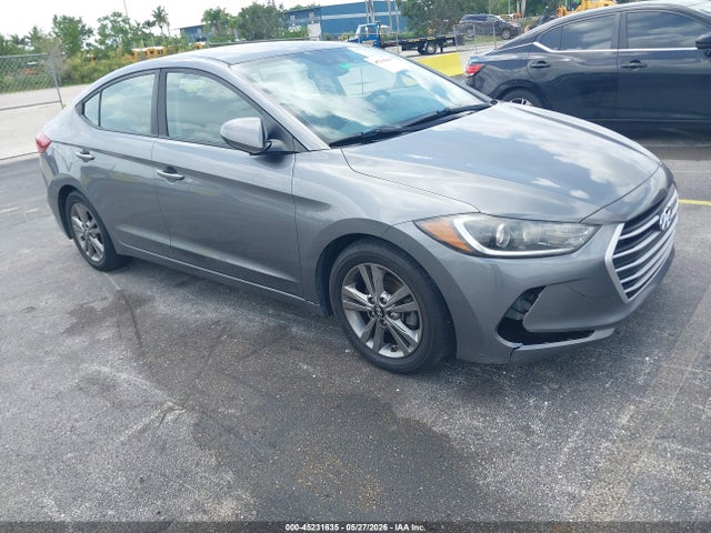 Salvage Hyundai ELANTRA Image