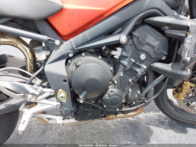 Triumph Street Triple R
