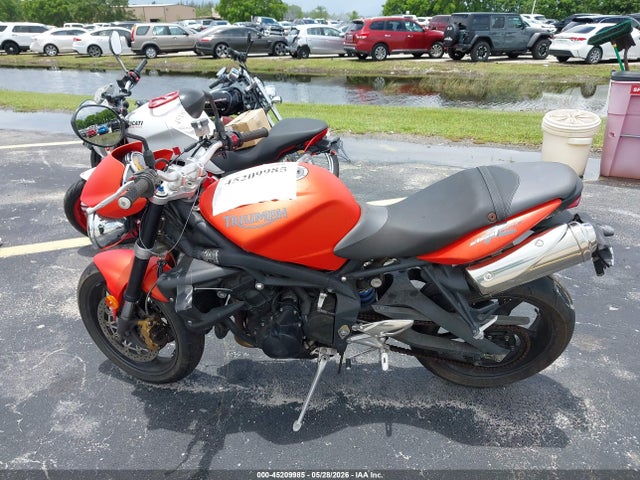 Triumph Street Triple R