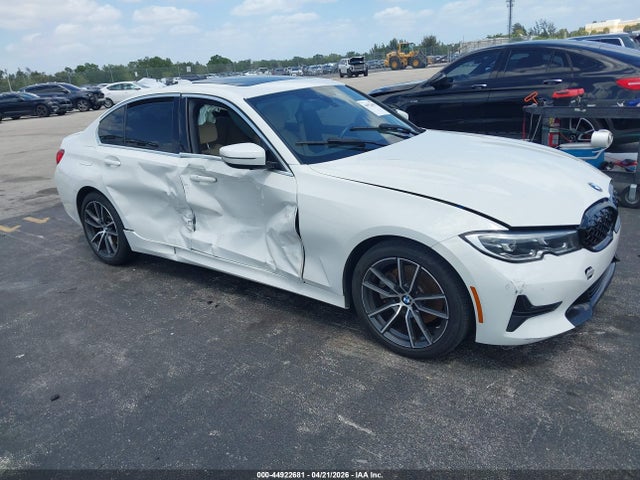 Salvage BMW 3 Series Image