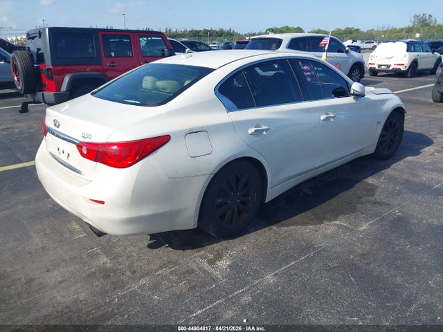 INFINITI Q50 3.0t Premium