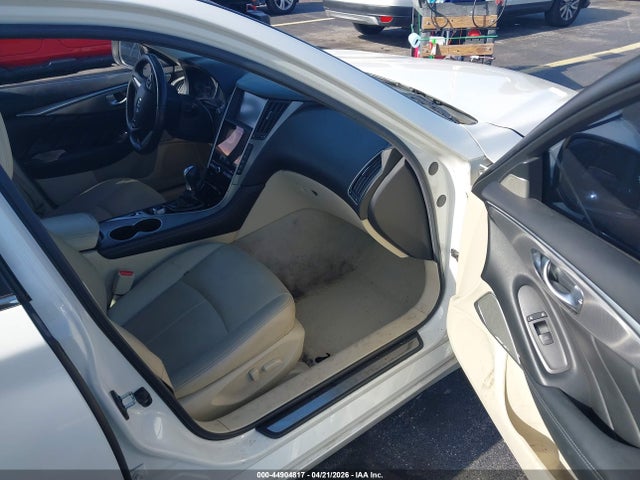 INFINITI Q50 3.0t Premium