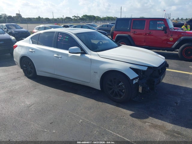 Salvage INFINITI Q50 Image