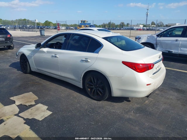 INFINITI Q50 3.0t Premium