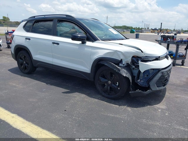 Salvage Volkswagen Taos Image