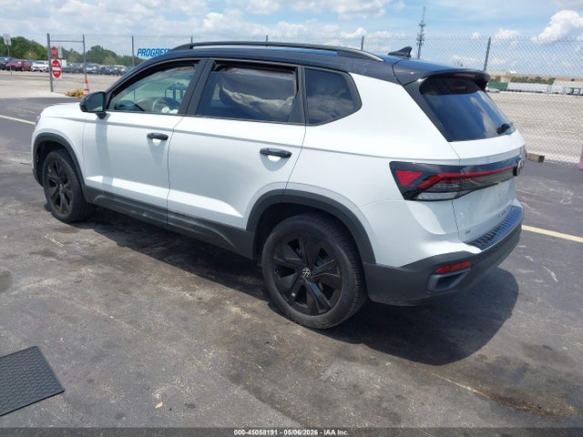 Volkswagen Taos 1.5t Se Black