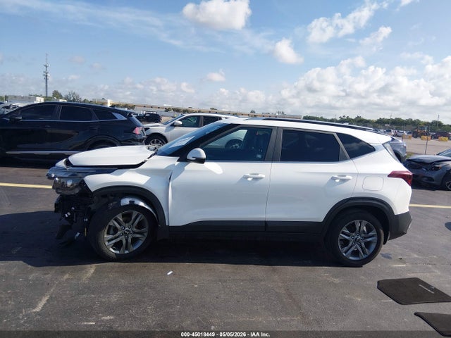 Kia Seltos S