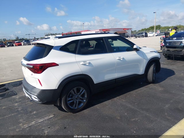 Kia Seltos S