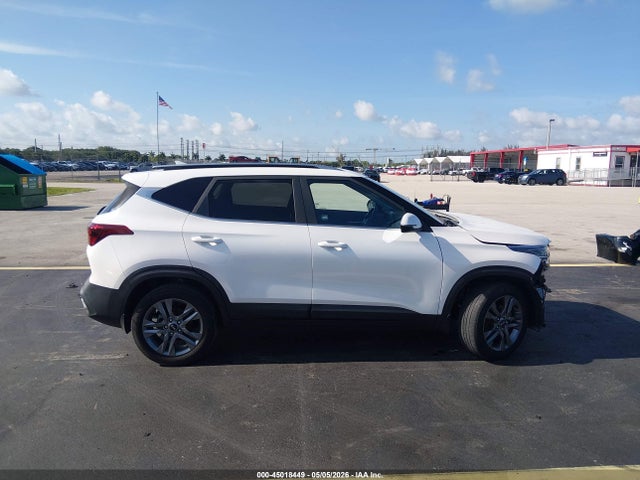 Kia Seltos S