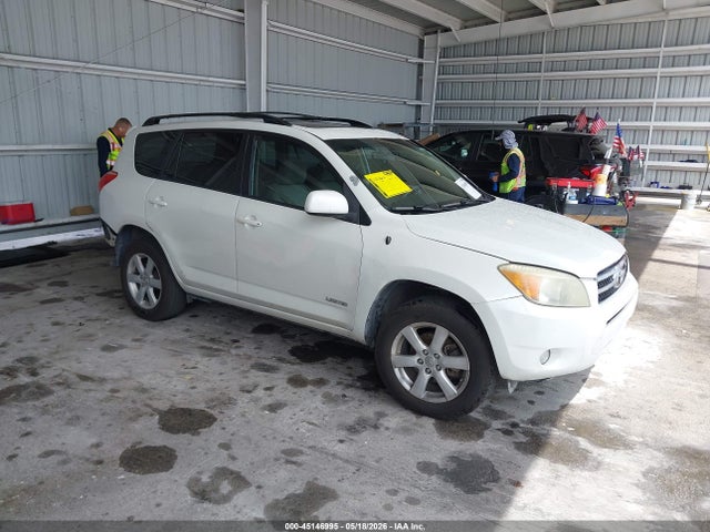 Salvage Toyota RAV4 Image