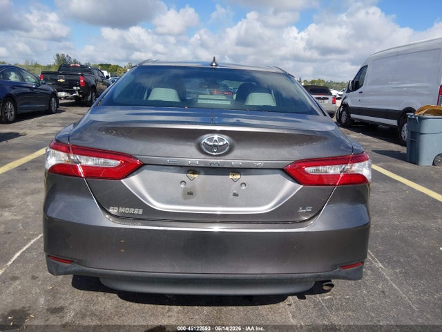 Toyota Camry Le