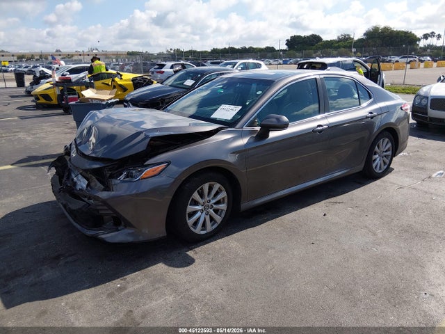 Toyota Camry Le