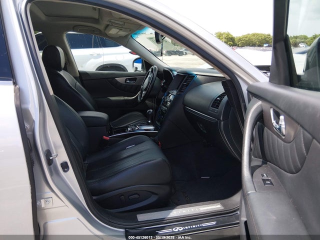INFINITI Qx