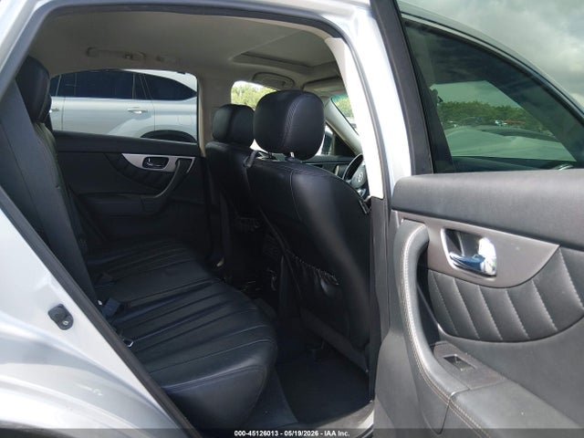 INFINITI Qx
