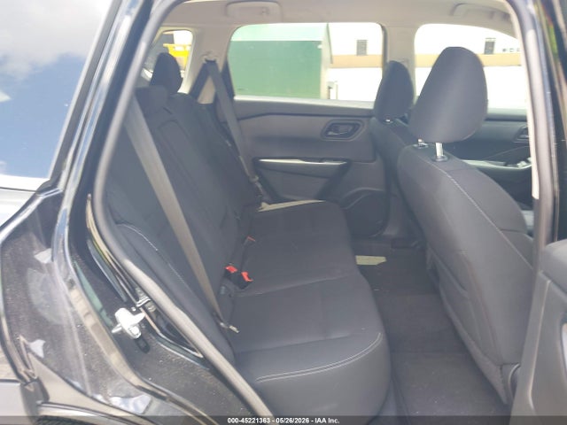 Nissan Rogue S Fwd