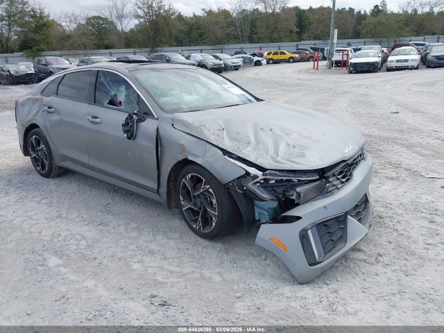 Salvage Kia K5 Image