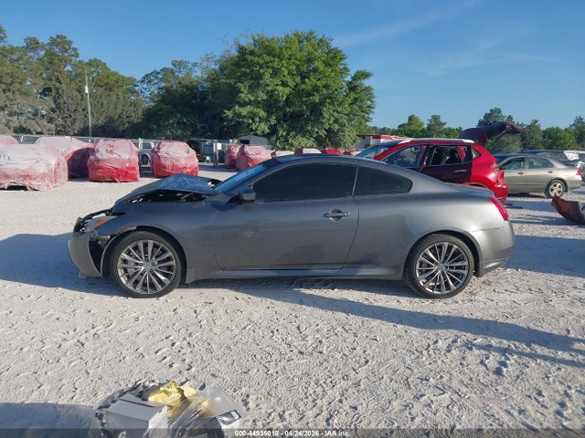 INFINITI Q60
