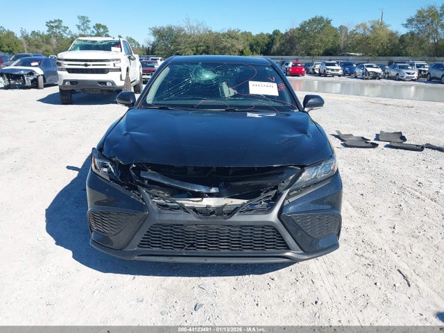 Toyota Camry Se