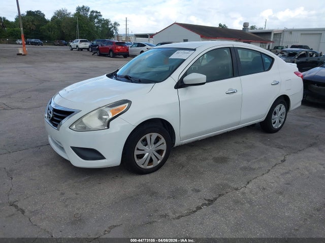 Nissan Versa