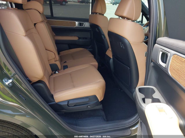 Hyundai SANTA FE Limited 7 Passenger