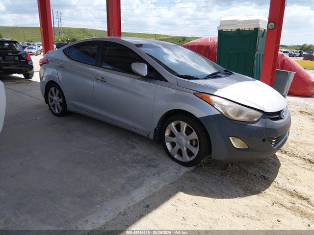 Salvage Hyundai ELANTRA Image