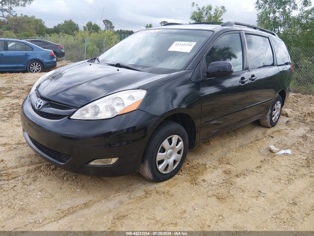 Toyota Sienna Xle