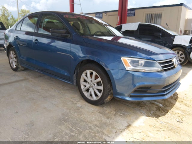 Salvage Volkswagen Jetta Image