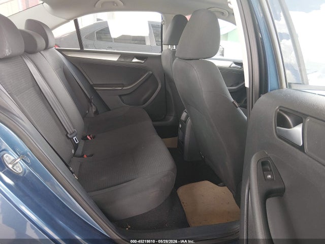 Volkswagen Jetta 1.8t Se