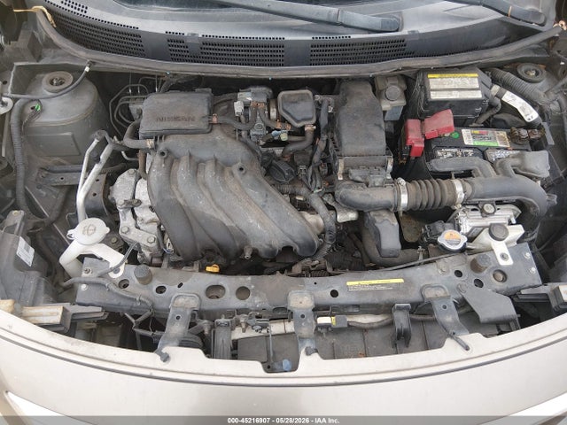 Nissan Versa 1.6 S+