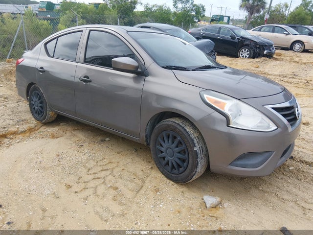 Salvage Nissan Versa Image