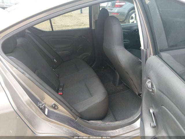 Nissan Versa 1.6 S+