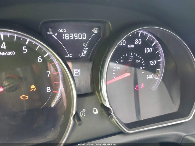 Nissan Versa 1.6 Sv
